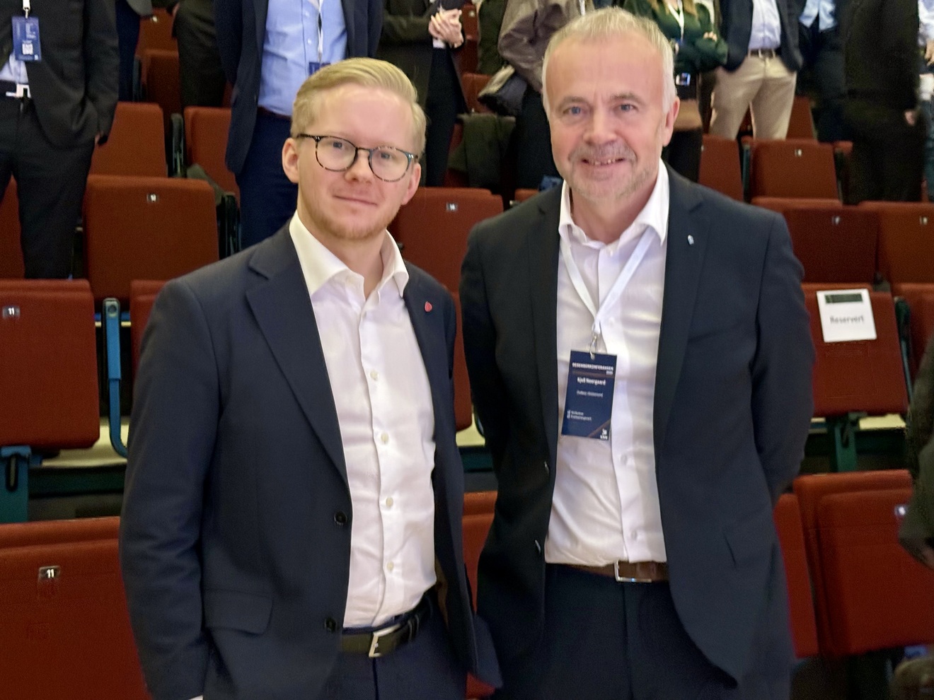 Statssekretær i Energidepartementet, Snorre Erichsen Skjevrak og ordfører i Kristiansund, Kjell Neergaard var enige under årets Desemberkonferanse. 